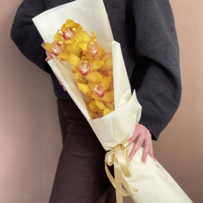 Букет из желтой орхидеи в Пушкино