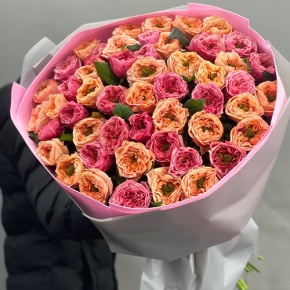 Букет "Лав ю" из 51 пионовидной розы Риджентс парк (60 см) в Пушкино