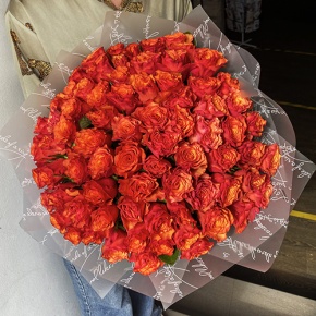 Букет 75 огненных роз (40 см) в Пушкино