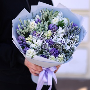 Букет "Алиби" из гиацинтов, вероники, нерине в Пушкино