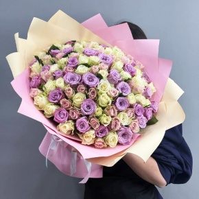 Букет из 101 розы пастельный микс и роз Меритим (40 см) в Пушкино