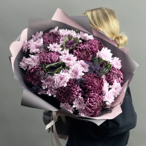 Букет "Виолетта" из хризантем Бигоуди, лимониума, брассики и кустовых хризантем в Пушкино