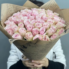 Букет из 51 пастельной розы (40 см) в Пушкино