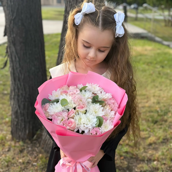 Букет из хризантем, эустом и роз в Пушкино