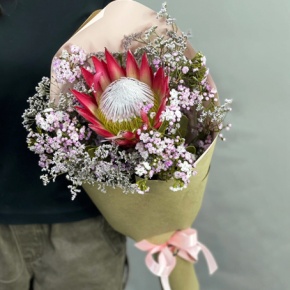 Букет из хамелациума, лимонниума и протеи в Пушкино