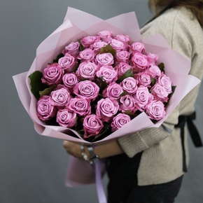 Букет из 35 малиновых роз Меритим (50 см) в Пушкино
