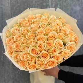 Букет из 51 розы Аваланж (60 см) в Пушкино