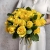 Букет из 25 лимонных роз с рускусом (40 см) в Пушкино Букет из 25 лимонных роз с рускусом (40 см) в Пушкино